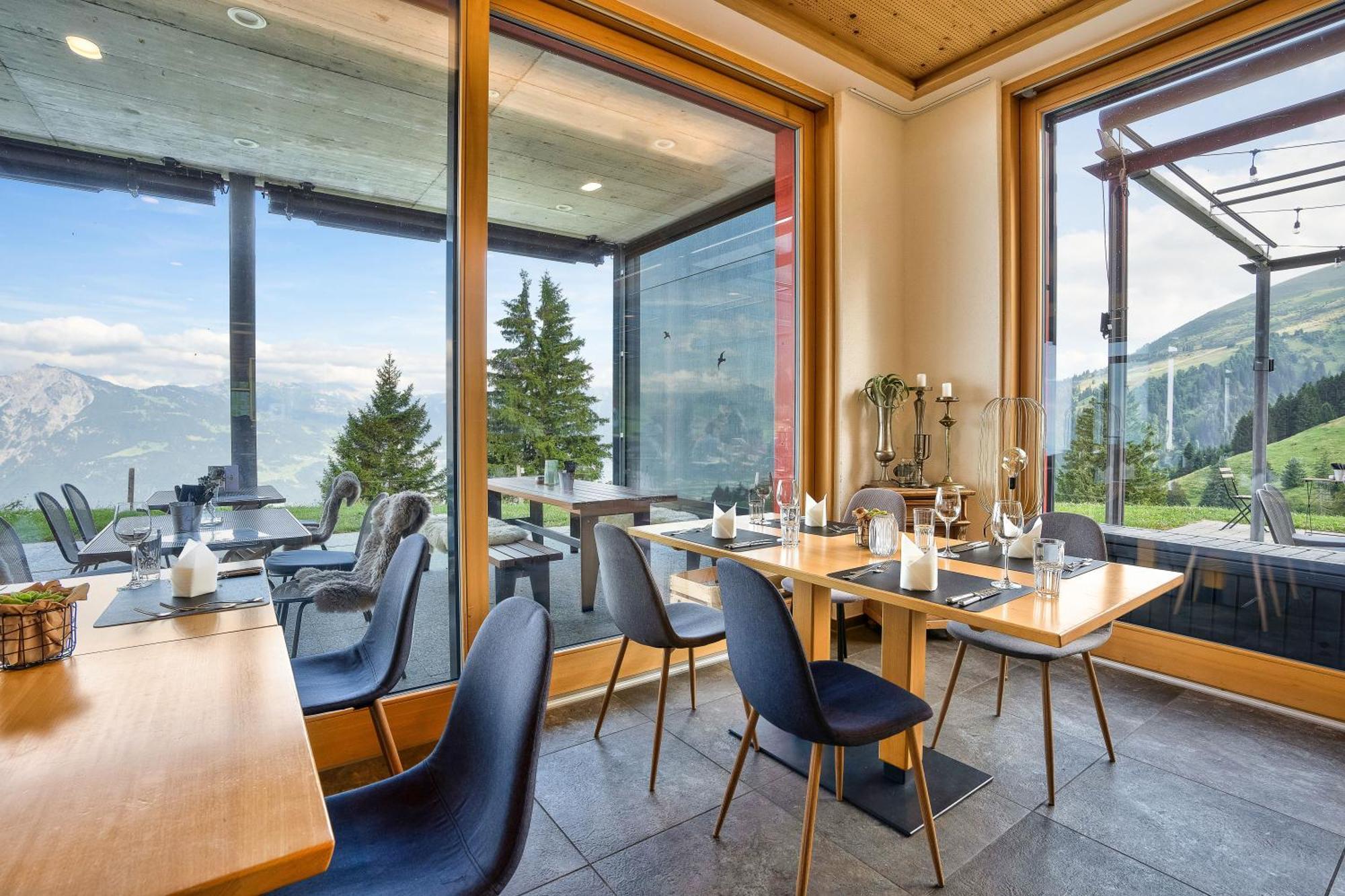 Hotel Restaurant Berghaus Malbun Buchserberg Buchs  Bagian luar foto