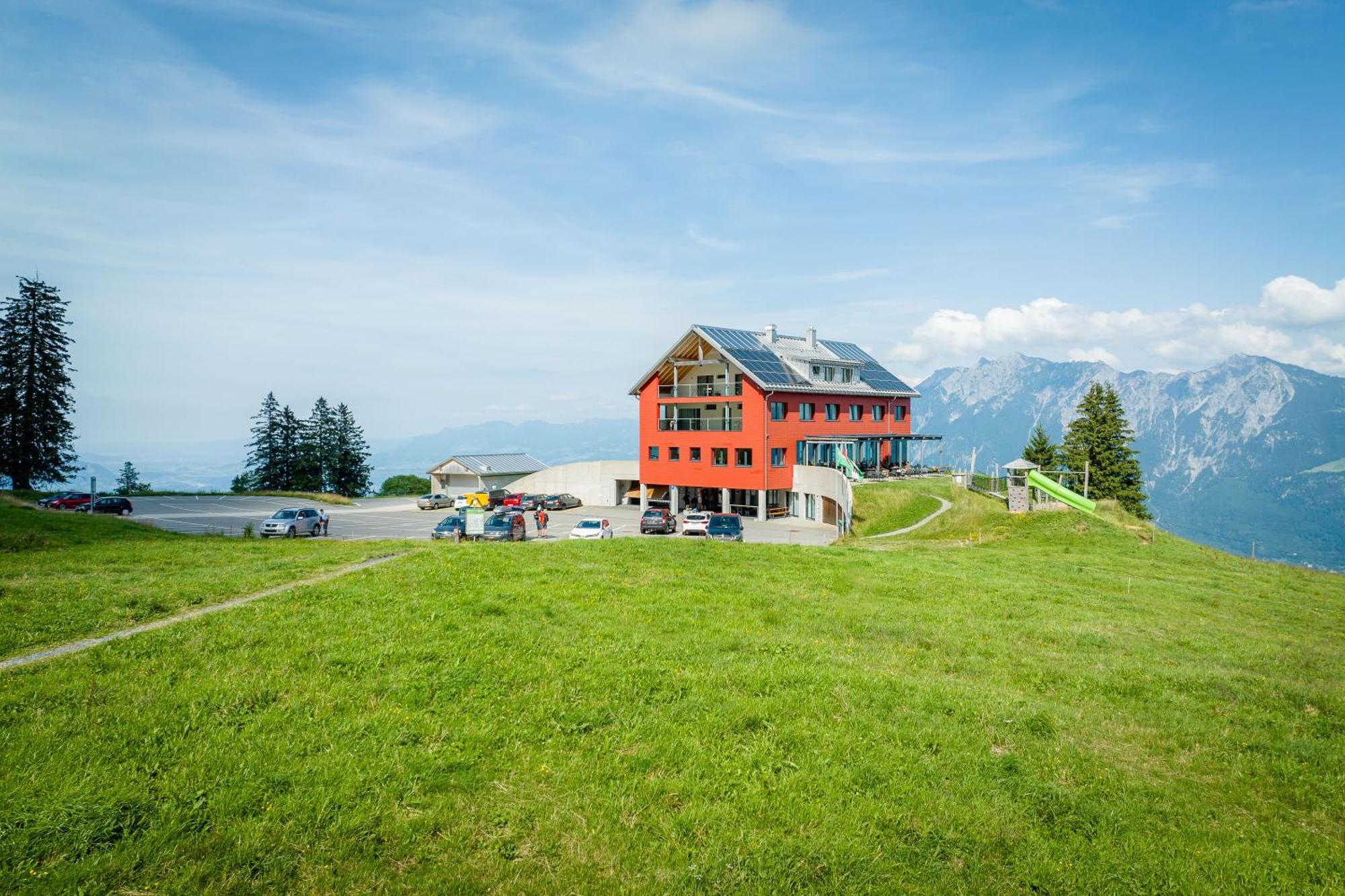 Hotel Restaurant Berghaus Malbun Buchserberg Buchs  Bagian luar foto